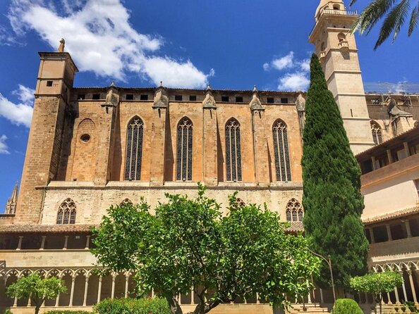 1 Hour Electric Scooter Tour in Palma - Key points at a glance
