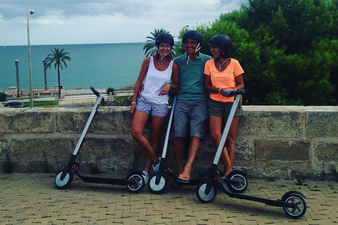 1 Hour Electric Scooter Tour in Palma - Cathedral of Mallorca and Palau de l’Almudaina