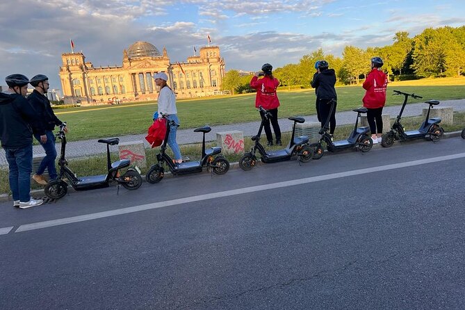 2 Hours E-Scooter Tour - Starting at Claire-Waldoff-Straße 6