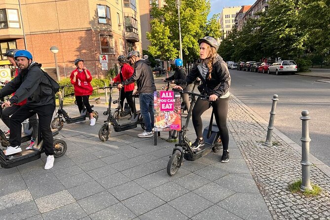 2 Hours E-Scooter Tour - Checkpoint Charlie and the city’s divided past