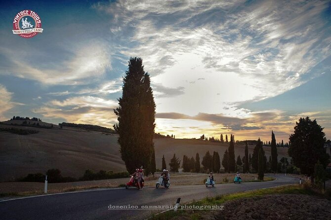 3-Hours Vespa Tour in the Tuscan Hills - Scenic stops built for photographs