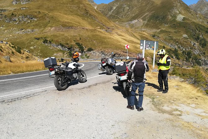 650cc Motorbike Rental from Turda - Building a longer route toward Transalpina