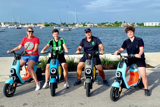 90 Minute Guided Moped Tour in Naples Florida - Port Royal, grand homes and an important expectation