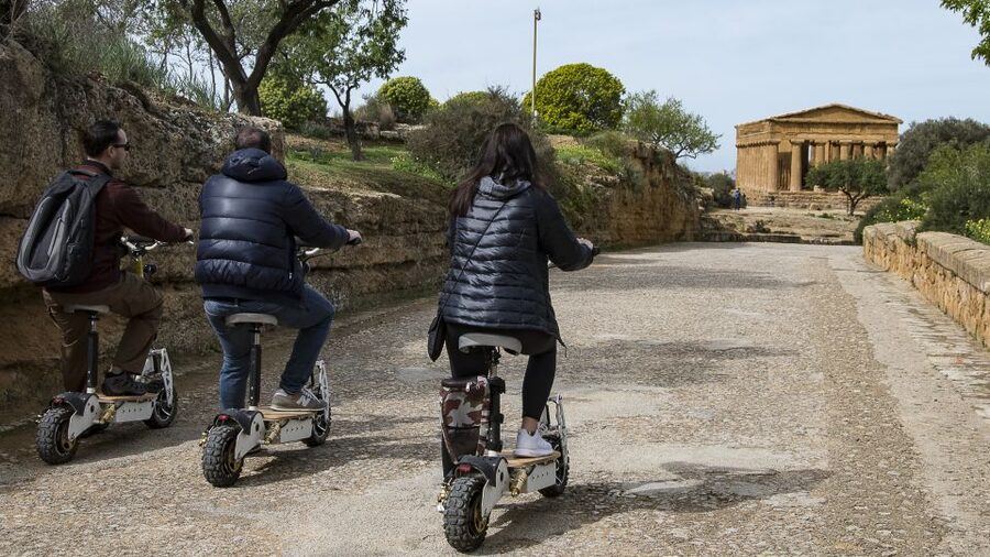 Agrigento: Valley of the Temples E-Scooter Tour - Heat, clothing, and riding advice