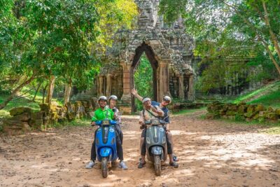 Angkor Adventure Vespa Tour / Tuk Tuk or Car