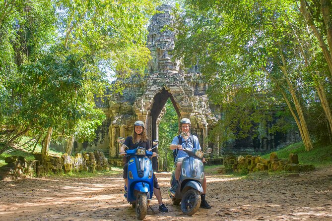 Angkor Sunrise Vespa Tour / Tuk Tuk or Car - The 4:30 a.m. hotel pickup