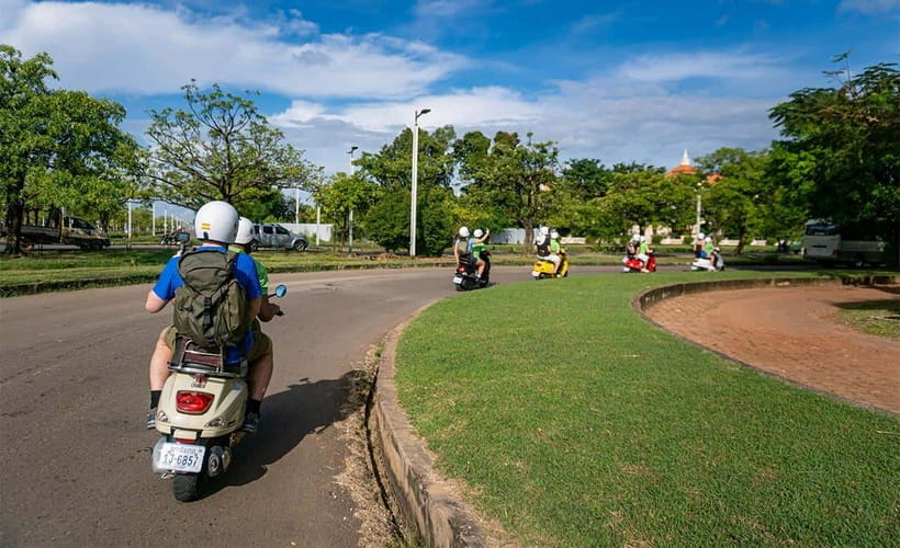 Angkor Wat: Guided Vespa Tour / Tuk Tuk or Car - Timing, pace, and practical comfort