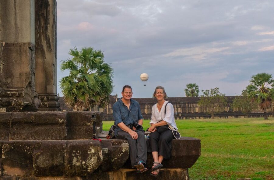 Angkor Wat: Guided Vespa Tour / Tuk Tuk or Car - Lunch near Srah Srang