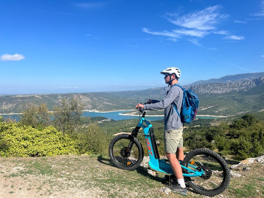 Apero Sunset over the lake: Guided electric scooter rides - How the small group changes the experience