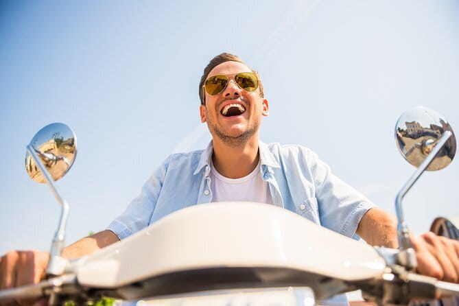 Around Florence Hills: App‑Guided e‑Vespa Tour + Wine&Food - How the self-guided format changes the experience
