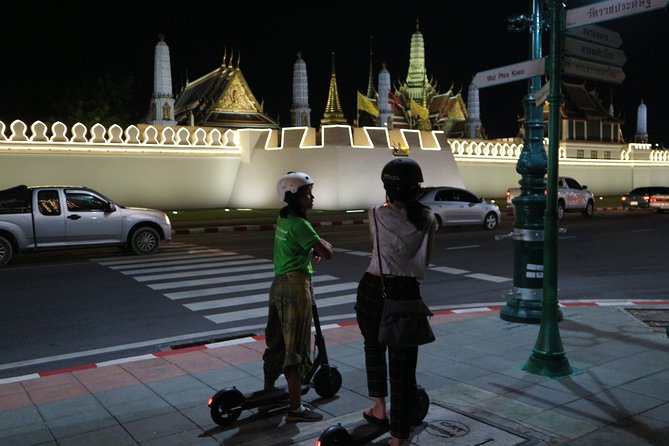 Bangkok at Night by Electric Scooter - Pak Khlong Talat, Bangkok’s flower market at night