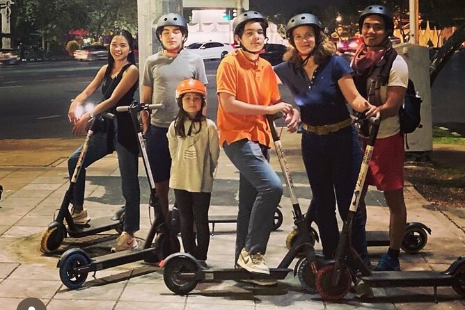 Bangkok by Night with Escooter &/or Bike - Wat Ratchanatdaram and the Giant Swing after dark