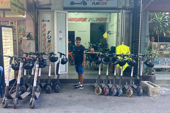 Bangkok Classic E-Scooter &/or Bike Trip - Wat Pho, the Grand Palace, and Sanam Luang