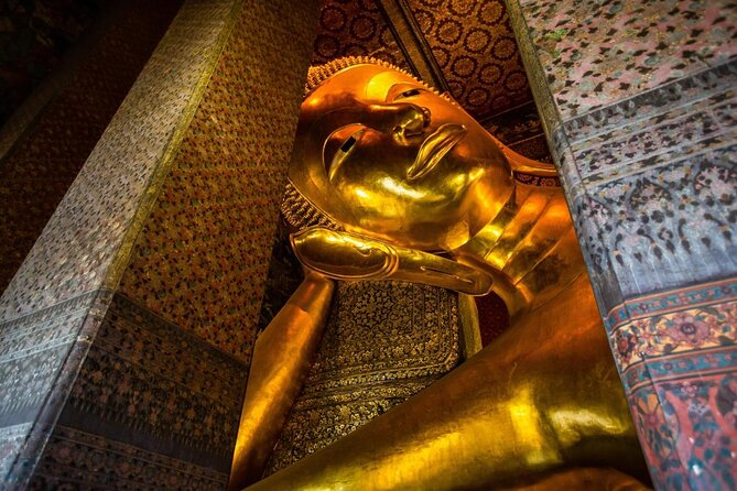 Bangkok Classic E-Scooter &/or Bike Trip - Wat Arun and the first river views