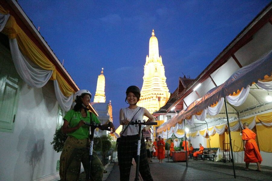 Bangkok: E-Scooter Night Tour with Local Street Food - Why an e-scooter works well in Bangkok after dark