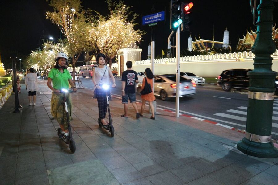 Bangkok: E-Scooter Night Tour with Local Street Food - Wat Arun and the Chao Phraya ferry
