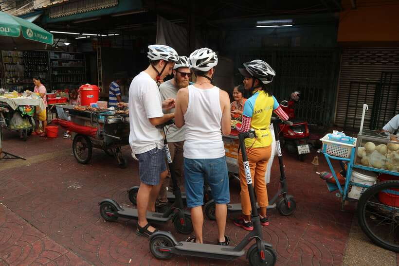 Bangkok: Riverside E-Scooter Adventure with StreetFood Snack - Chinatown Back Roads and the Second River Crossing