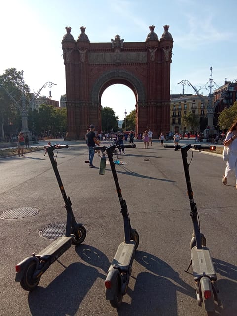 Barcelona: e-scooter and Bike tour - Why this Barcelona ride works so well