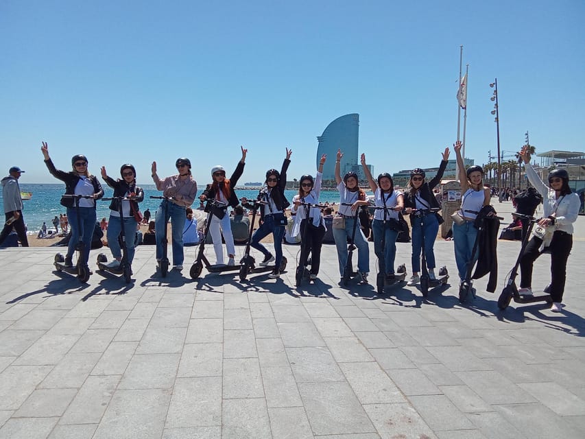 Barcelona: e-scooter and Bike tour - From the Columbus Monument to Montjuic