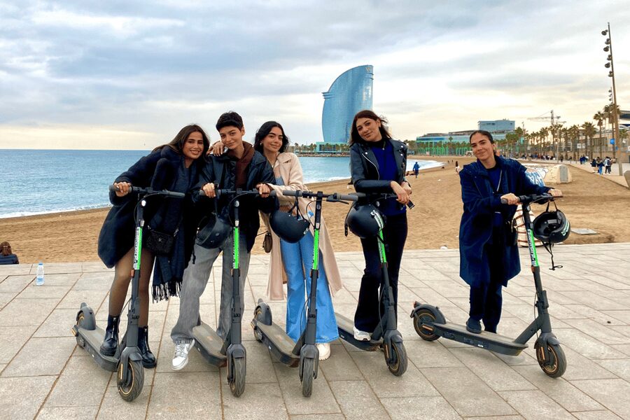 Barcelona: Private E-bike Tour or E-Scooter - What the guide adds to the ride