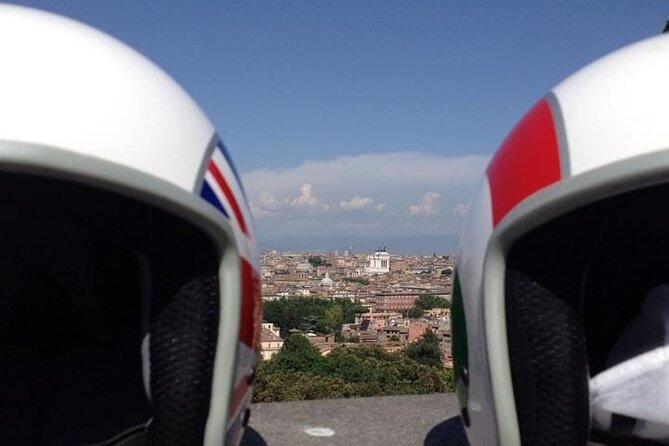 Beautiful Roma Tour on Vespa with Driver - Trastevere streets and the route between sights