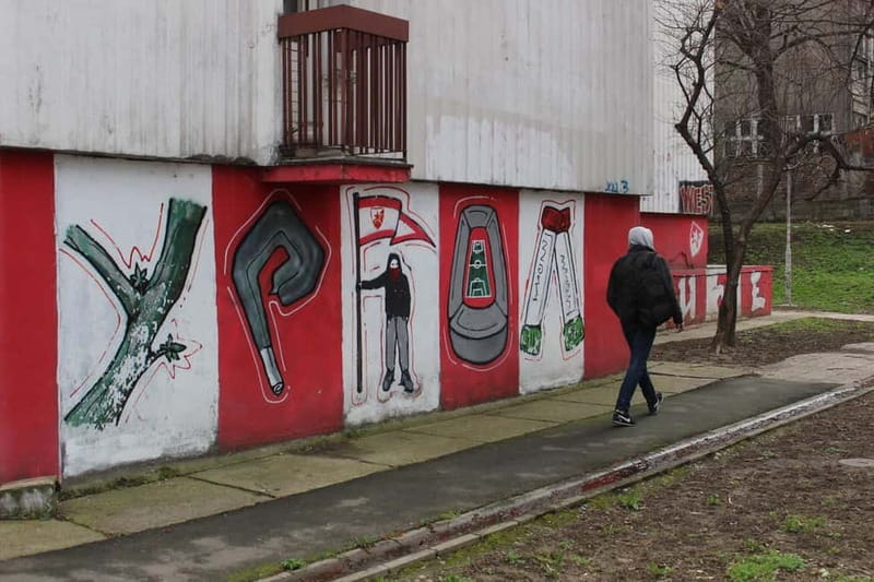 Belgrade Hooligans E Scooter tour - Belgrade’s black-and-white and red-and-white divide
