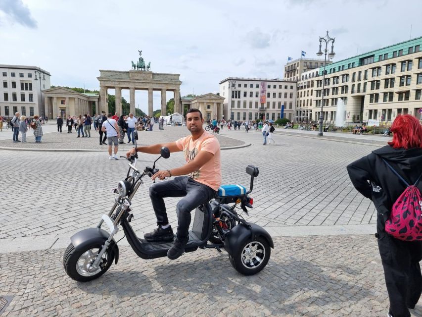 Berlin: 3-Hour Guided Small Group Fat Tire E-Scooter Tour - Brandenburg Gate and Unter den Linden
