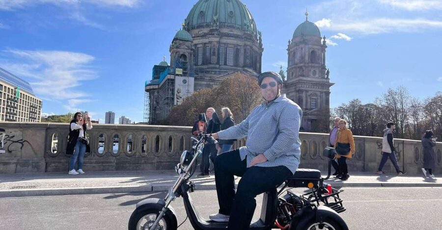 Berlin City: 2 Hour Guided Fat Tire E-Scooter Tour - Key points at a glance