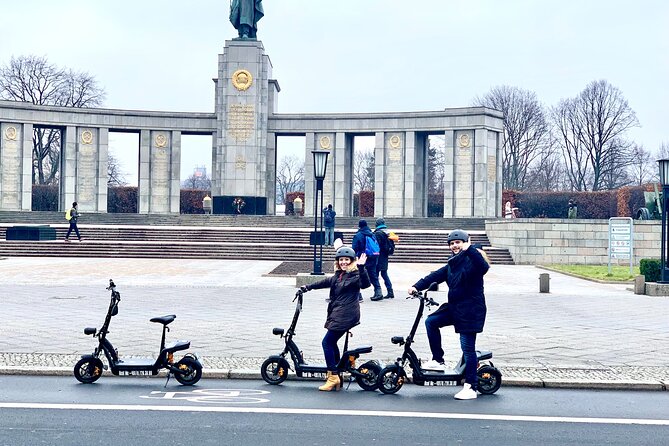 Berlin: Ultimate E-Scooter Adventure Tour - Potsdamer Platz and Checkpoint Charlie