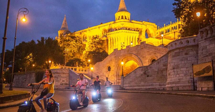 Budapest: Buda Castle E-Scooter Evening Tour - Why an evening scooter ride works well in Budapest