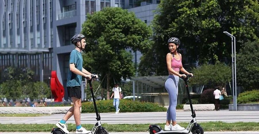 Central Park Electric Scooter Rental - Getting comfortable on the electric scooter
