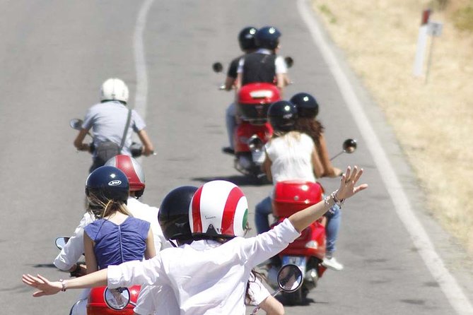 Chianti Vespa Adventure – Small Group from Florence - Monteriggioni, a compact medieval stop
