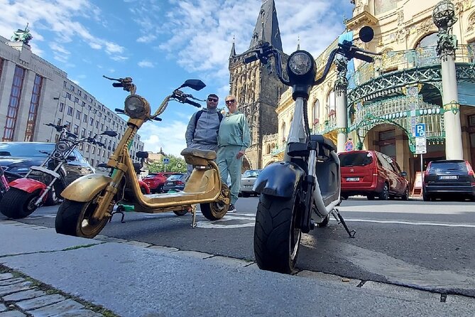Create your own route on eScooter and enjoy Prague on wheels! - Pařížská Street and the Jewish Quarter