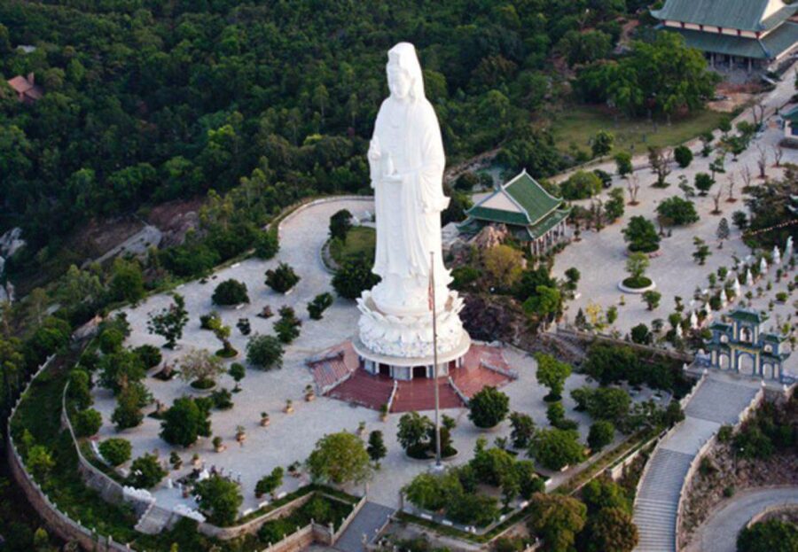 Da Nang: Private City Tour by Scooter with Ao dai Lady Rider - What the $55 price really covers