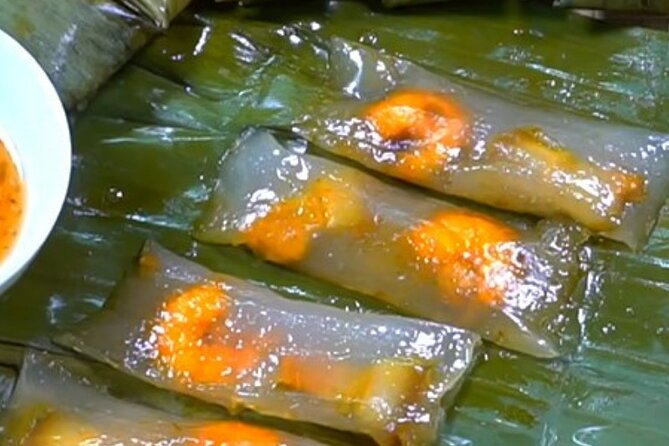 Da Nang Scooter Food Tour & Hidden Gems w/ Locals - First taste: Bún Bò Huế in Hải Châu District