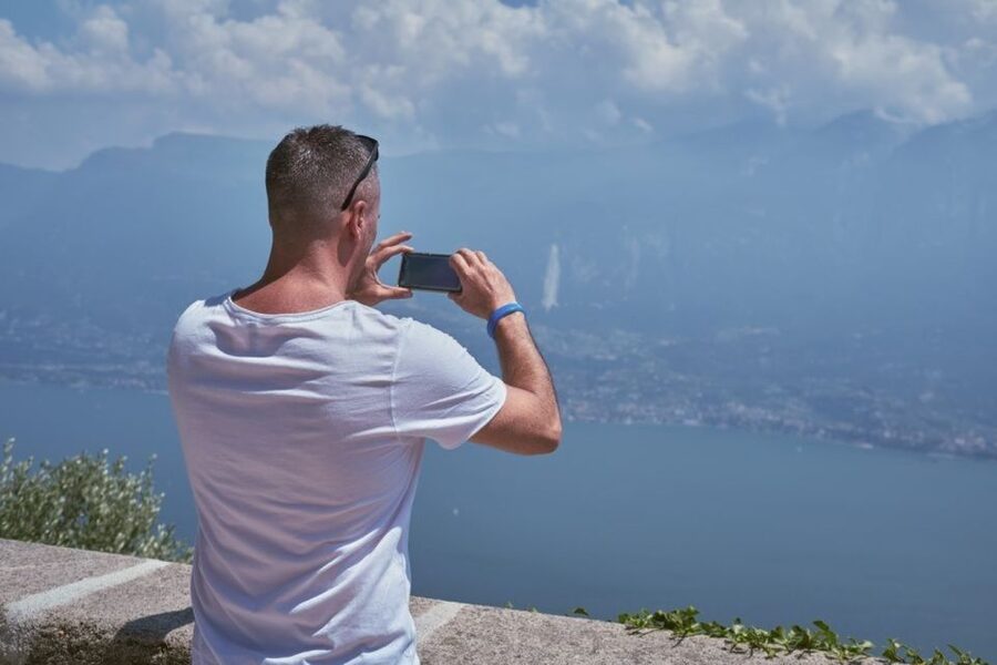 Desenzano del Garda: Lake Garda app-guided Vespa tour - Climbing for Lake Garda’s best high views