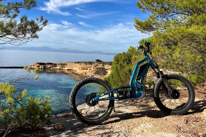 Discover Son Serra de Marina offroad e-scooters 100%FUN adventure - A close look at the guide, Thibault