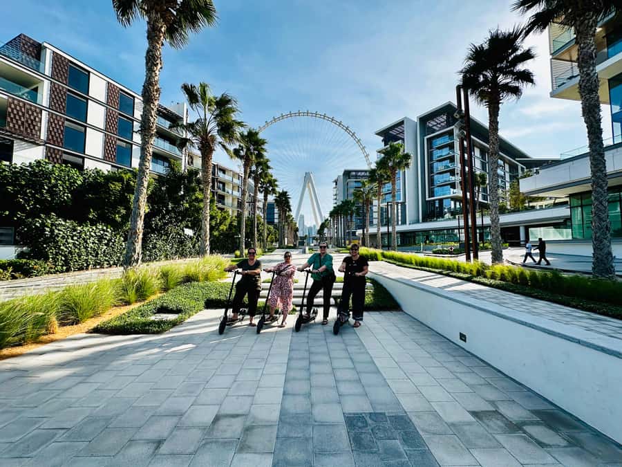 Dubai: E-Scooter Guided Tour of Marina, JBR & Bluewaters - The mosque and yacht club finish