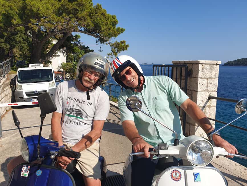 Dubrovnik: Vespa rental - The pleasure of riding along the coast