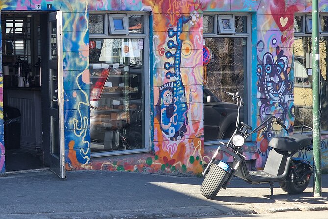E-Scooter Rental - Explore Reykjavík on your own - Getting comfortable on a modern scooter