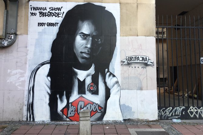 E-Scooter Street Art Tour - Who should book this experience