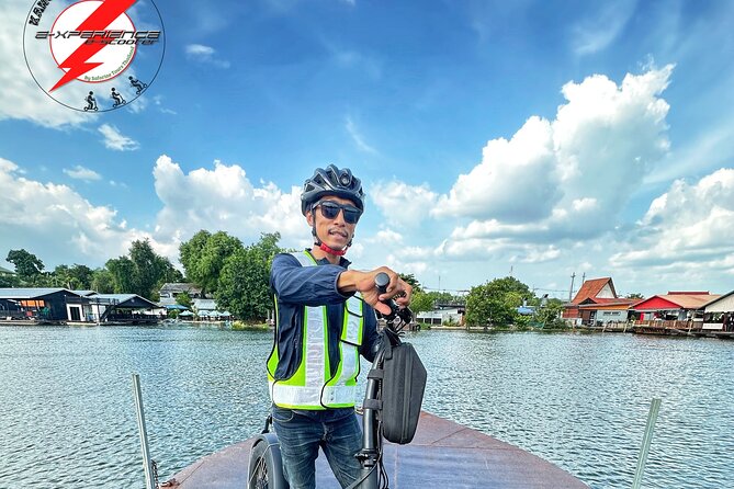 E-Scooter Tour in Kanchanaburi - The café above the fields