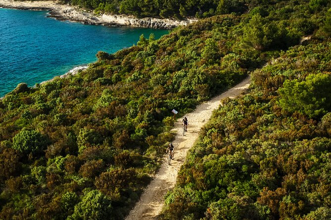 Electric Off-Road Scooter Tour in Pula - Coastal views and the Blue Cave stop
