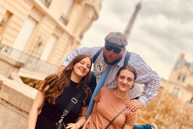 Electric Scooter Guided Tour of Paris - What the small group changes