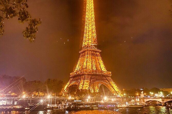 Electric Scooter Guided Tour of Paris - Who will get the most from this ride