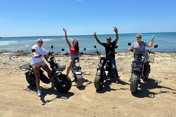Electric Scooter Island Tour in Aruba (1 or 2-seater) - Malmok Beach: clear water and snorkeling country