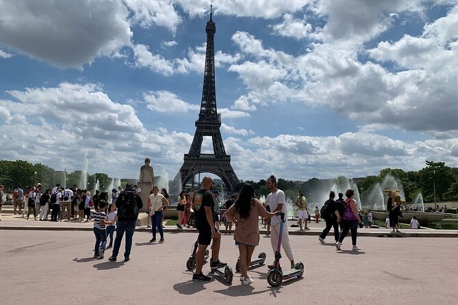 Electric scooter rental in Paris Full Day - What the $46.96 price really buys you