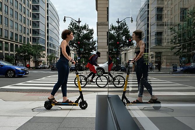 Electric Scooter Tour: Full Tour - 3-Hours of Magic! - Fountain Park and the City’s Public Spaces