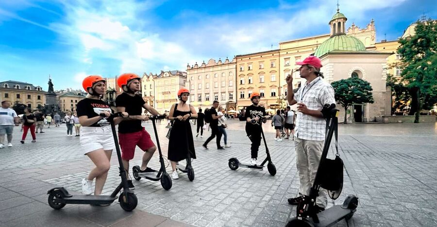 Electric Scooter Tour: Full Tour - 3-Hours of Magic! - What the guide adds