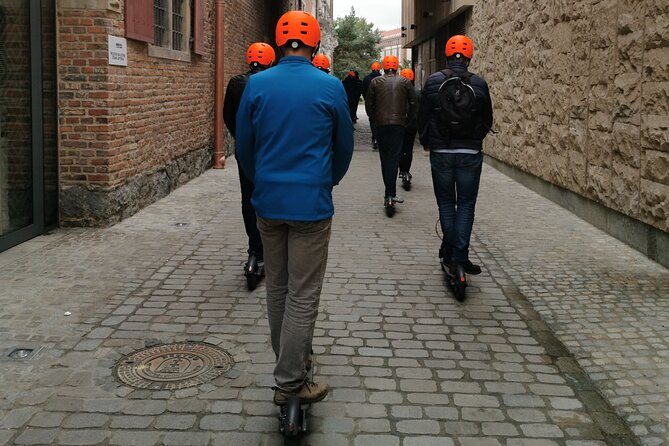 Electric Scooter Tour: Full Tour (Old Town + Jewish Quarter) - Training first, sightseeing second